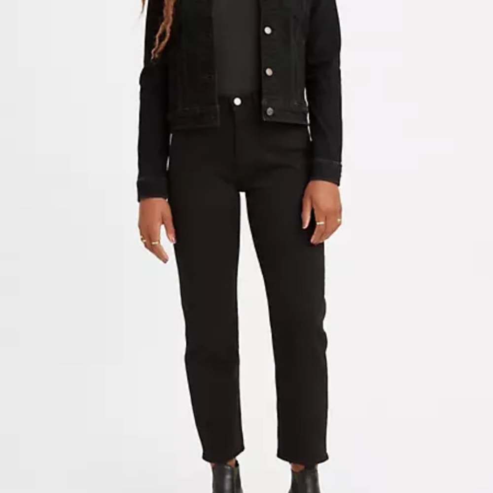 Levi's Black Straight Leg Jeans size 24